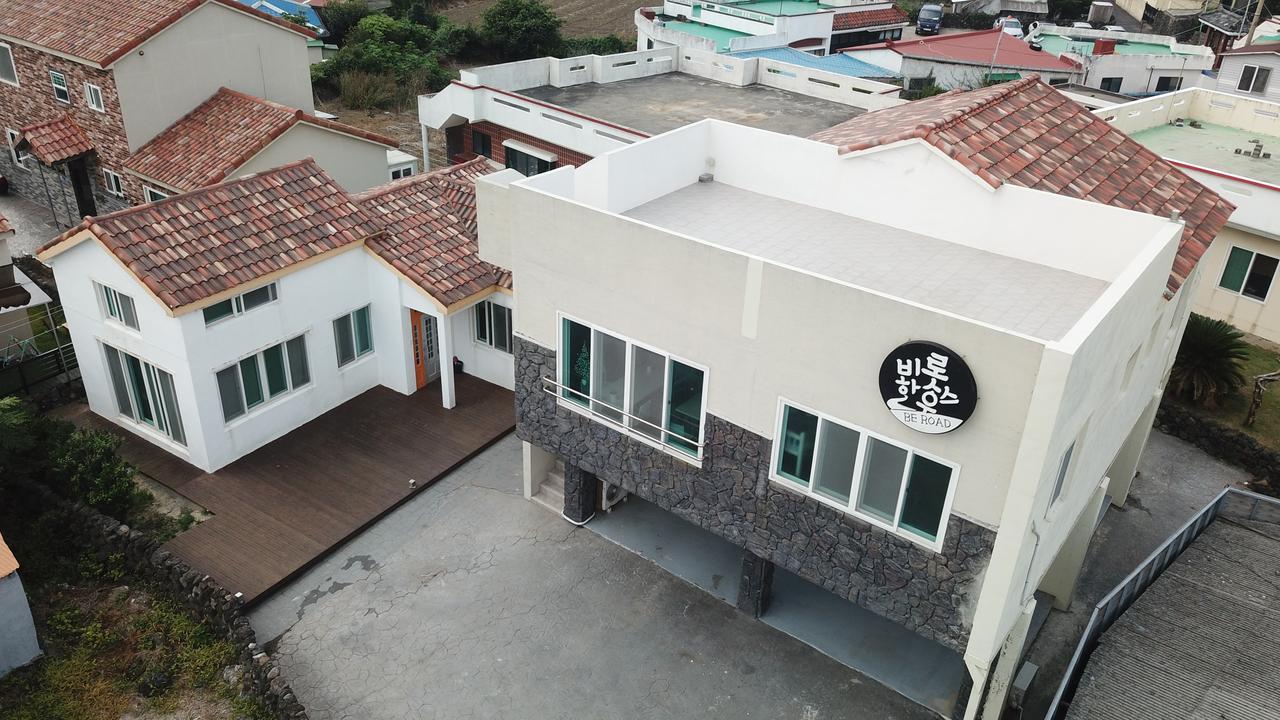 Be Road House Hotel Jeju Exterior foto