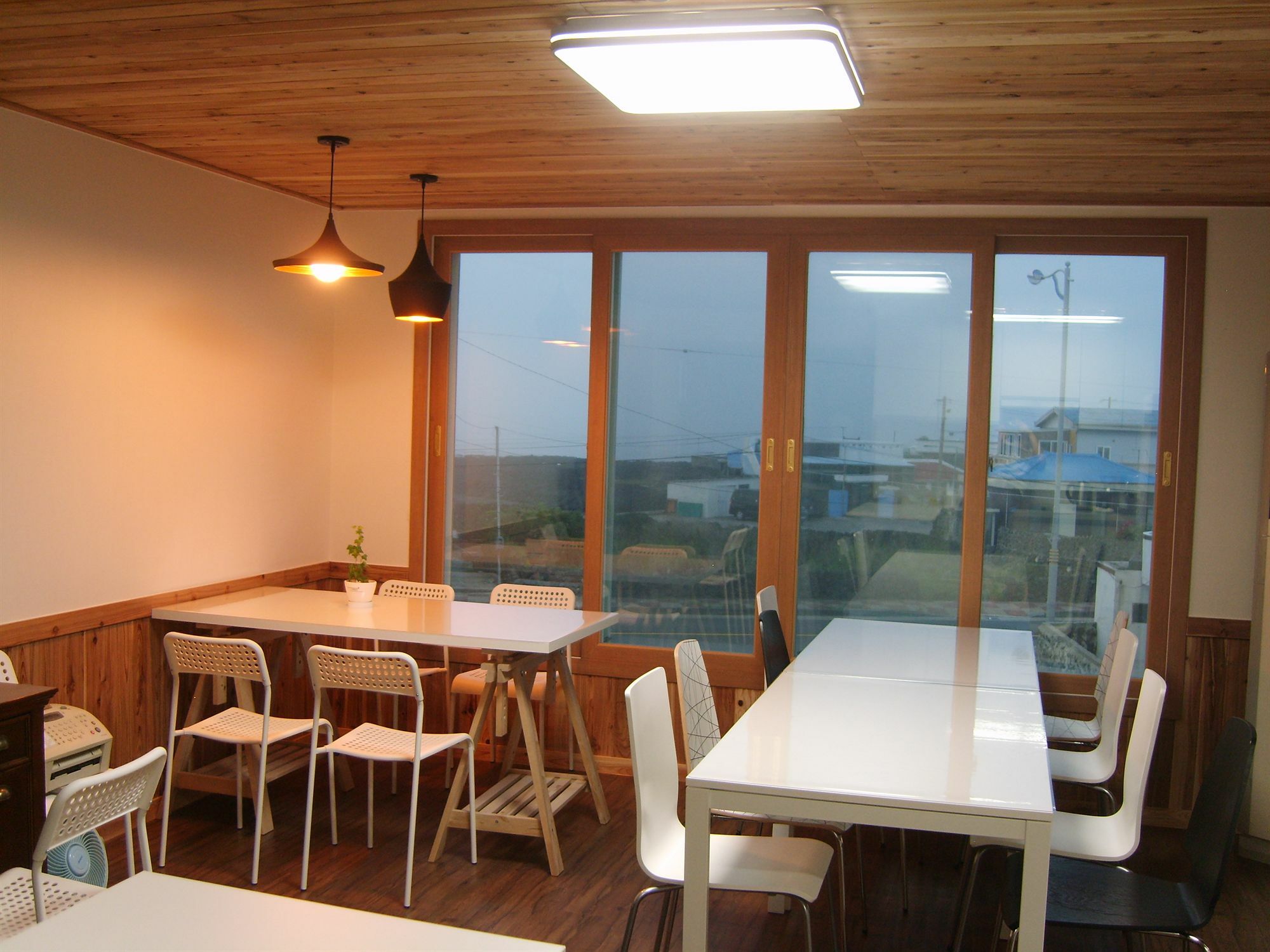 Be Road House Hotel Jeju Exterior foto